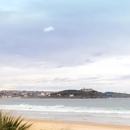 En La Playa De Somo. *