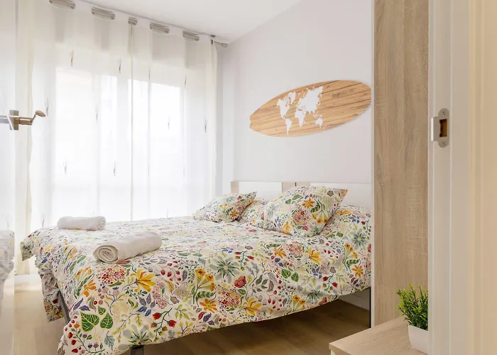 Apartment En La Playa De Somo. *